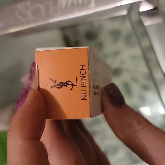 More items added!!! ***Price drop*** Skincare and makeup bundle 💋💅 - Picture 8 of 16